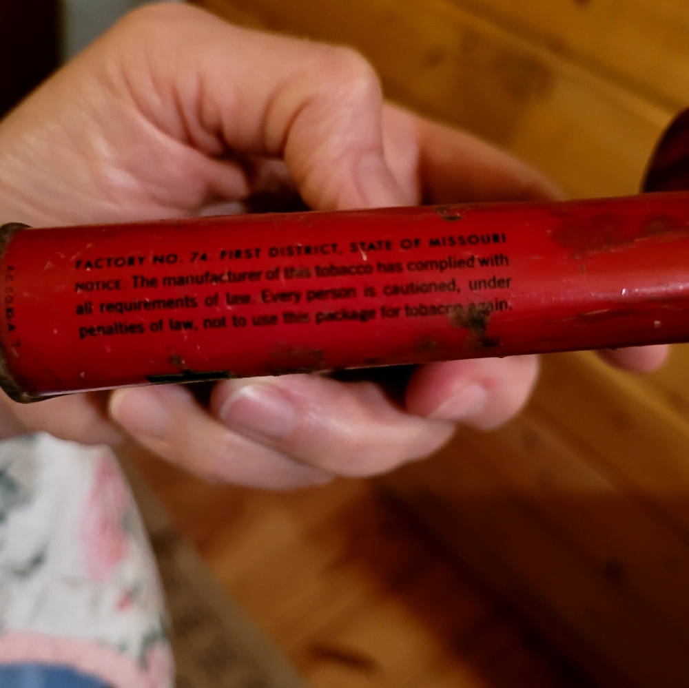 Vintage Velvet Tobacco Tin "Made from the best sun ripened Kentucky Burley..." - Picture 10 of 11